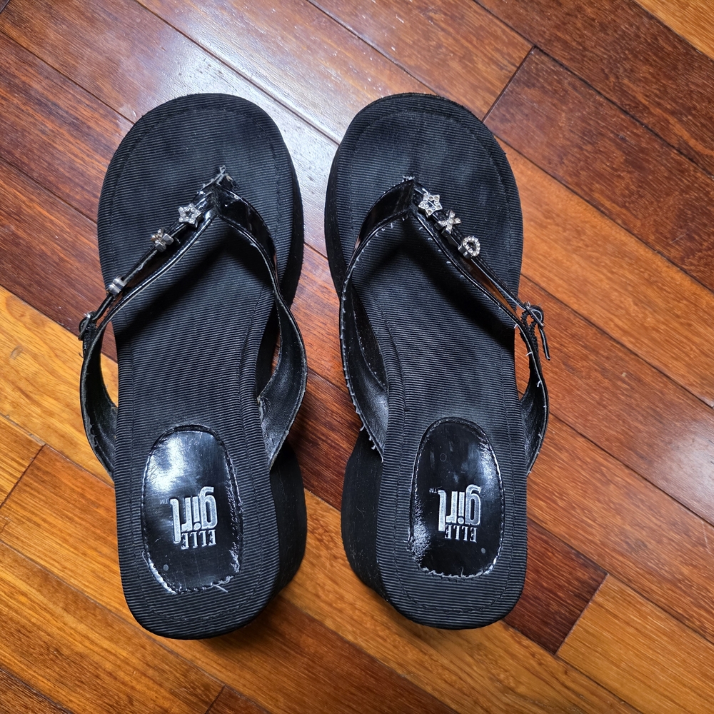 Elle Girl Wedge Heel Flip Flips With Decorative Charms
